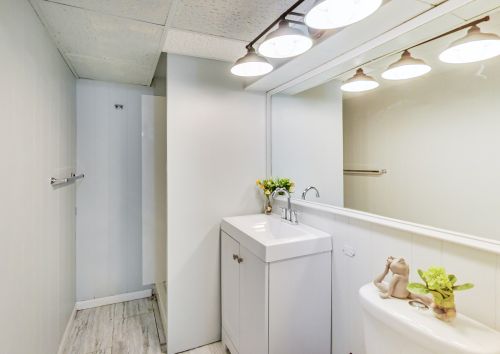 6878 Lehigh Ave, Chicago IL  60646-1406 exterior