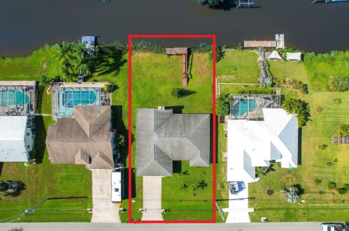 117 Sagamore Ter, Fort Pierce FL 34983-1262 exterior