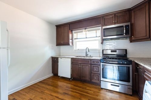 821 Durant Pl, Atlanta, GA 30308-1609