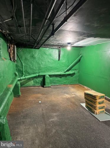 2230 69 St, Philadelphia PA 19142-1828 exterior