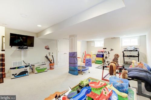 5536 30 Pl, Washington DC 20015-1209 exterior