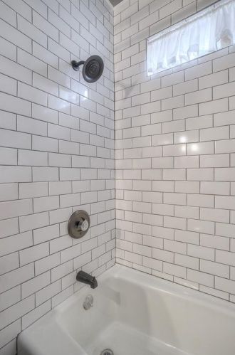 1800 Lk Dr, Huntsville TX exterior