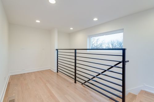 4117 Whipple St, Chicago IL 60652-1629 exterior