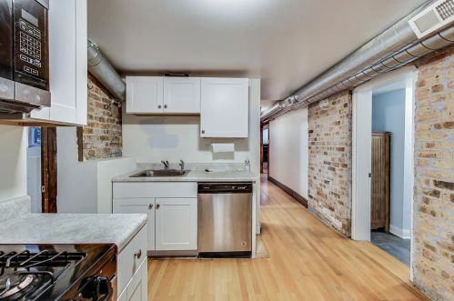 2324 Armitage Ave, Chicago IL 60647-4342 exterior