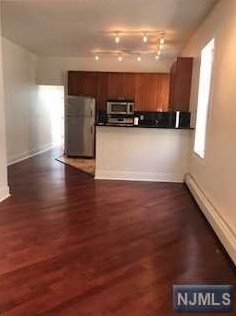 4110 Park Ave, Union City NJ  07086-6171 exterior