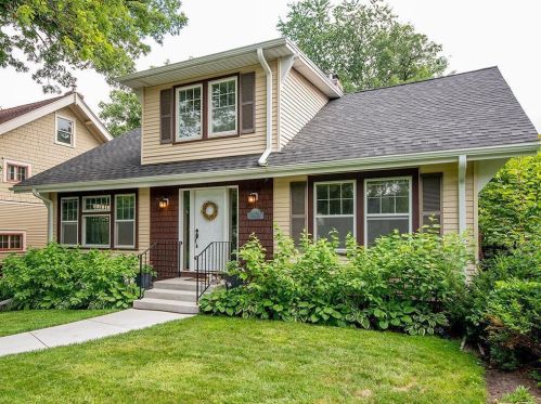 2342 Bourne Ave, Saint Paul, MN 55108-1619