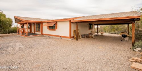 6648 Desert View Dr, Tucson, AZ 85743-9541