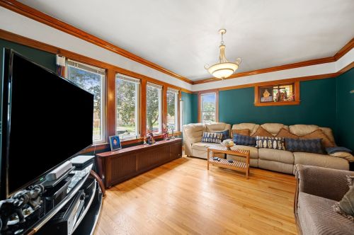 5238 Nelson St, Chicago IL 60657-3042 exterior