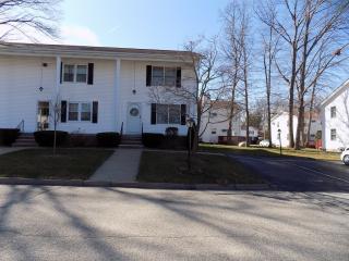 117 Forestwood Dr, Providence RI  02904-3873 exterior
