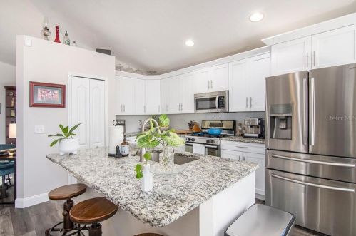 12219 Bishopsford Dr, Tampa FL 33626-1317 exterior