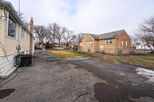 9211 Normal Ave, Chicago IL 60620-2327 exterior