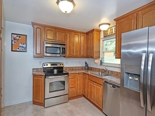 628 Carnival Dr, Pittsburgh PA  15239-2629 exterior