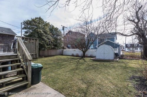 320 Elizabeth Ave, Point Pleasant Beach NJ 08742-4133 exterior