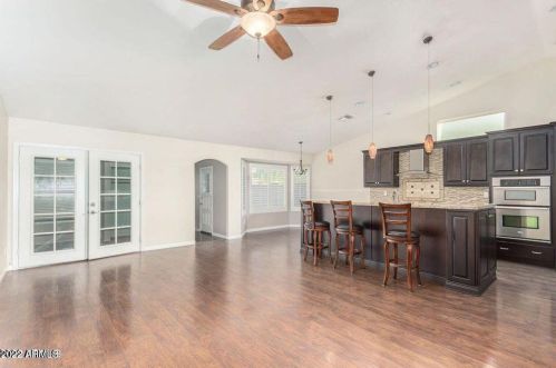 121 Sean Dr, Chandler AZ  85224-8190 exterior