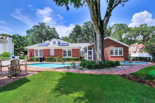 2820 Fountain Blvd, Tampa FL  33609-4012 exterior