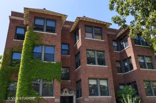 4400 Malden St, Chicago, IL 60640-5552