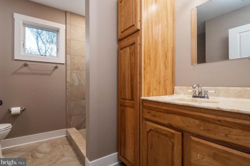 3717 Parke Dr, Edgewater MD 21037-4115 exterior