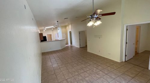 3913 Commonwealth Ave, Chandler AZ  85226-5042 exterior