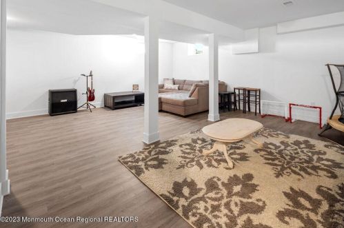 908 Calvin St, Lacey NJ 08731-1056 exterior