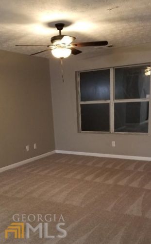 2103 Par 3 Way, Lithonia GA 30038-1801 exterior