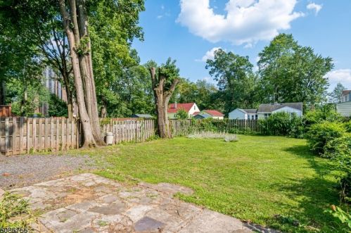 55 Laramie Rd, Plainfield NJ 07060-2951 exterior