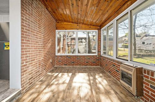 1238 Justine St, Pittsburgh PA  15204-2406 exterior