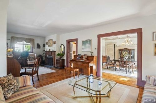 137 Haworth Dr, Haworth NJ 07641-1540 exterior