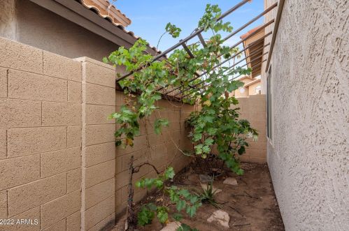 18412 44th Pl, Phoenix AZ 85050-6946 exterior