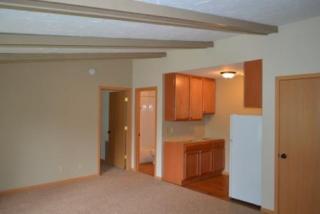 3030 Commercial Ave, Madison WI  53704-4353 exterior