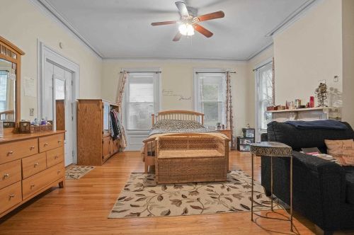 54 Clinton St, Poughkeepsie NY 12601-2522 exterior