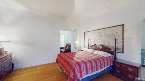 2401 New York Ave, Union City NJ 07087-4515 exterior