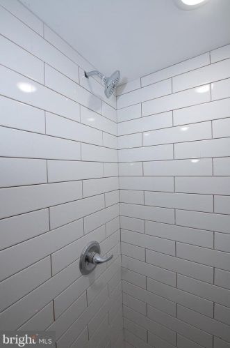 2122 2nd St, Philadelphia PA 19147-3802 exterior