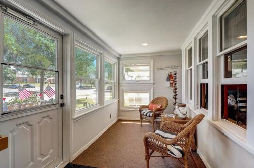 5006 Beloit Rd, Milwaukee WI 53214-5332 exterior