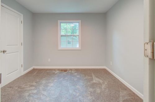 2929 Fran Mar Dr, Gainesville GA 30506-1131 exterior