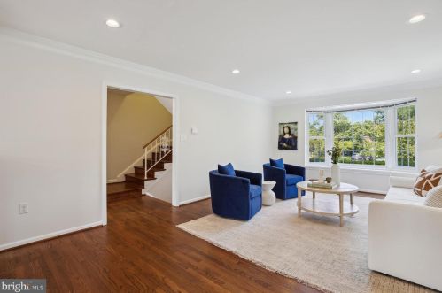 6340 Golf Crse Sq, Alexandria VA 22307-1225 exterior