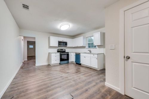 431 Texas St, Denison TX 75020-6137 exterior