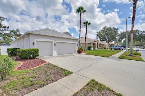 11612 Grove Arcade Dr, Riverview, FL 33569-5591