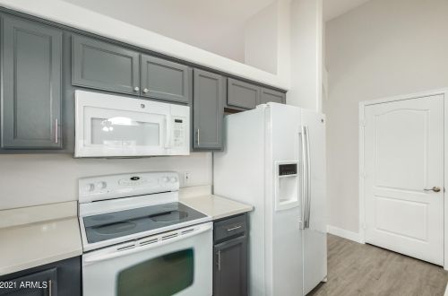 2220 Escuda Rd, Phoenix AZ 85050-3516 exterior