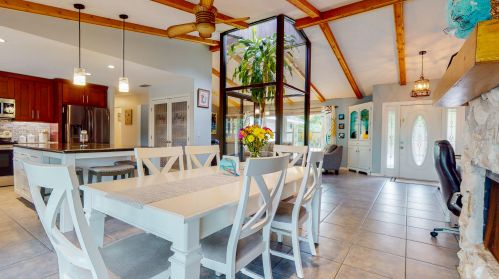 2471 Shell Ave, Fort Pierce FL  34952-6857 exterior