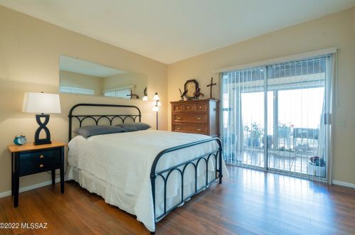 955 Camino Asturias, Green Valley AZ 85622-3246 exterior