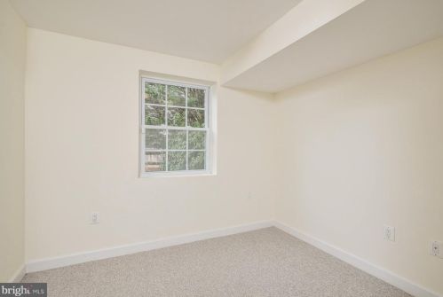 11801 Ambleside Dr, Rockville MD 20854-2109 exterior