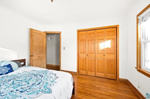 1524 Anderson Rd, Duluth MN 55811-5424 exterior