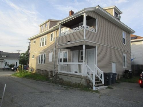 22 Haverhill St, Methuen MA  01844-4202 exterior