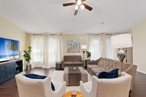 307 Camrose St, Fort Pierce FL  34983-1529 exterior