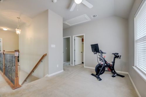 313 El Socorro Ln, Austin TX 78732-2448 exterior