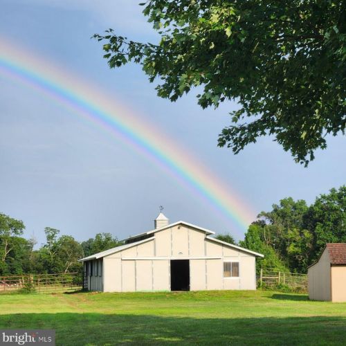 262 Lk Rd, Pilesgrove NJ 08098-3008 exterior