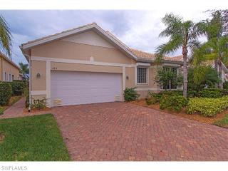 433 Chartwell Pl, Naples, FL 34110-7040