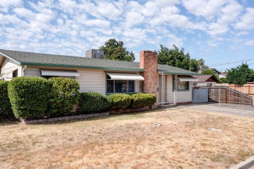 980 Julian St, Turlock, CA 95380-3816