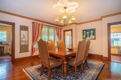 160 Oxford St, Hartford CT 06105-2514 exterior