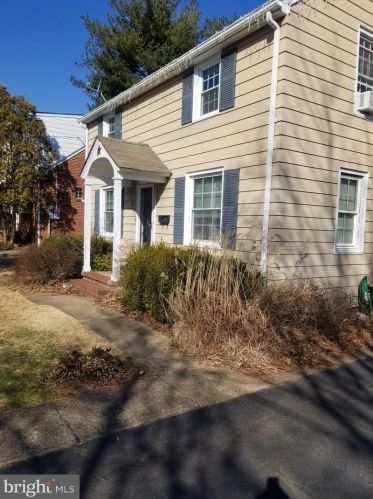 1616 Exton Ave, Trenton, NJ 08610-3319